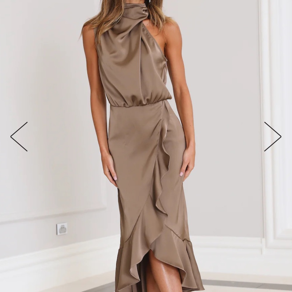 Hello Molly Midi Dress